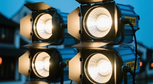 苏州四眼面光灯租赁公司地址电话号码是多少:苏州泓澜光影,专业四眼面光灯租赁服务提供商 苏州四眼面光灯租赁公司地址电话号码是多少:苏州泓澜光影,专业四眼面光灯租赁服务提供商